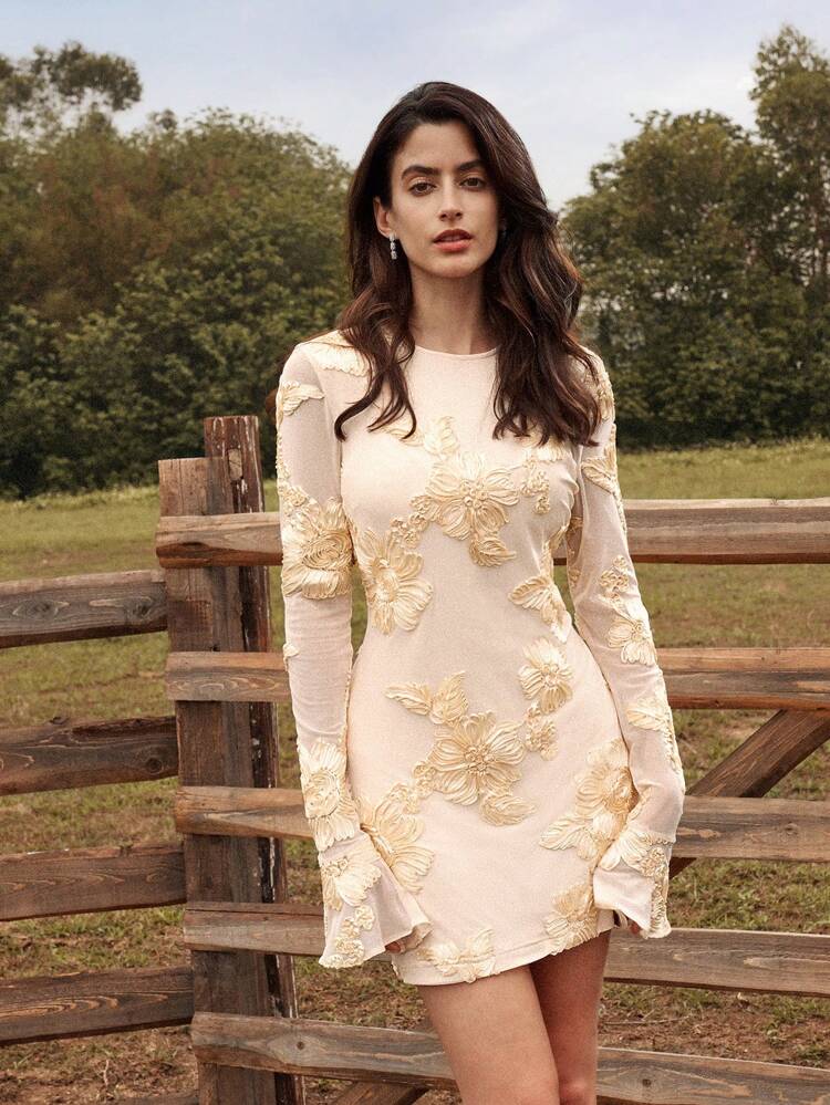 3D Embroidery Decoration Long Sleeve Open Back Sexy Women Dress