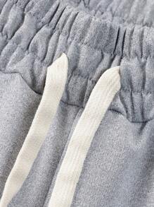 Summer New Men Vintage Bear Cool Printed Casual Shorts, Elastic Waistband Drawstring Shorts For Traveling, Camping Or Outdoor Activities