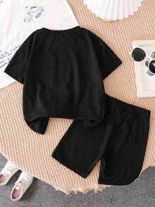 SHEIN 年輕女孩休閒花卉短袖上衣和短褲套裝，適用於夏季 - 黑色 - 查看 2
