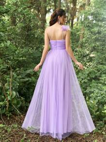 Faeriesty luxuriöses, wunderschönes, elegantes Tüll Maxikleid mit Blumenapplikationen | Luxuriöse Abendgarderobe für Galaabende, grüne Hochzeiten im Wald und epische Tanzpartys - Lila - Übersicht 3