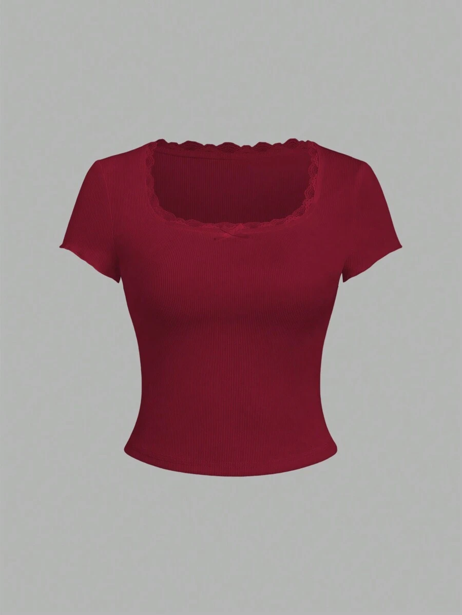 SHEIN Unity Camiseta versátil de manga corta para Año Nuevo con encaje de punto en rojo "Anchera", parche de lazo a juego - Rojo - Ver 1
