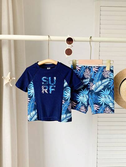SHEIN Young Boy Snug-Fit Casual Two-Piece Short-Sleeved Shorts Swimwear Set With Pattern