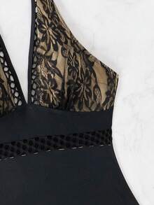 SHEIN Swim Women One-Piece Swimsuit With Spliced Lace, Padded Bra And Halter Neck,Summer Beach - Black - View 7