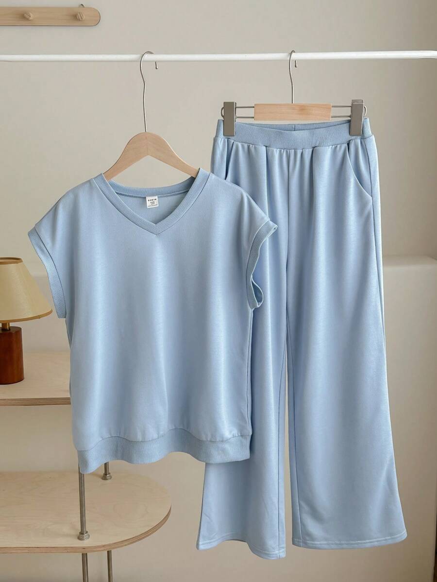 SHEIN Tween Girls' Knit Solid Color Loose Fit V-Neck Casual T-Shirt And Wide-Leg Knit Casual Pants Set - Blue - View 1