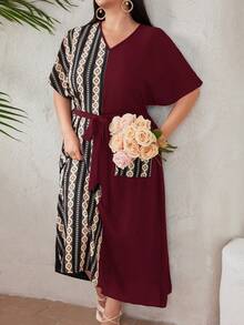 Mulvari Váy ngắn tay cánh dơi cổ chữ V in họa tiết hình học cỡ lớn màu đỏ tía cho nữ có thiết kế ghép cho mùa hè - Màu Đỏ Sâu - Xem 4