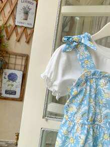SHEIN Fetă tânără tricotată uni cu gât rotund cu mâneci bufante și costum rochie cu bretele florale țesute