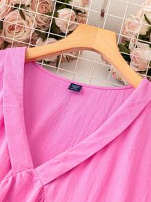 SHEIN LUNE Váy ngắn tay cổ chữ V viền bất đối xứng màu trơn cỡ lớn cho mùa hè - Màu Hồng Tươi - Xem 5