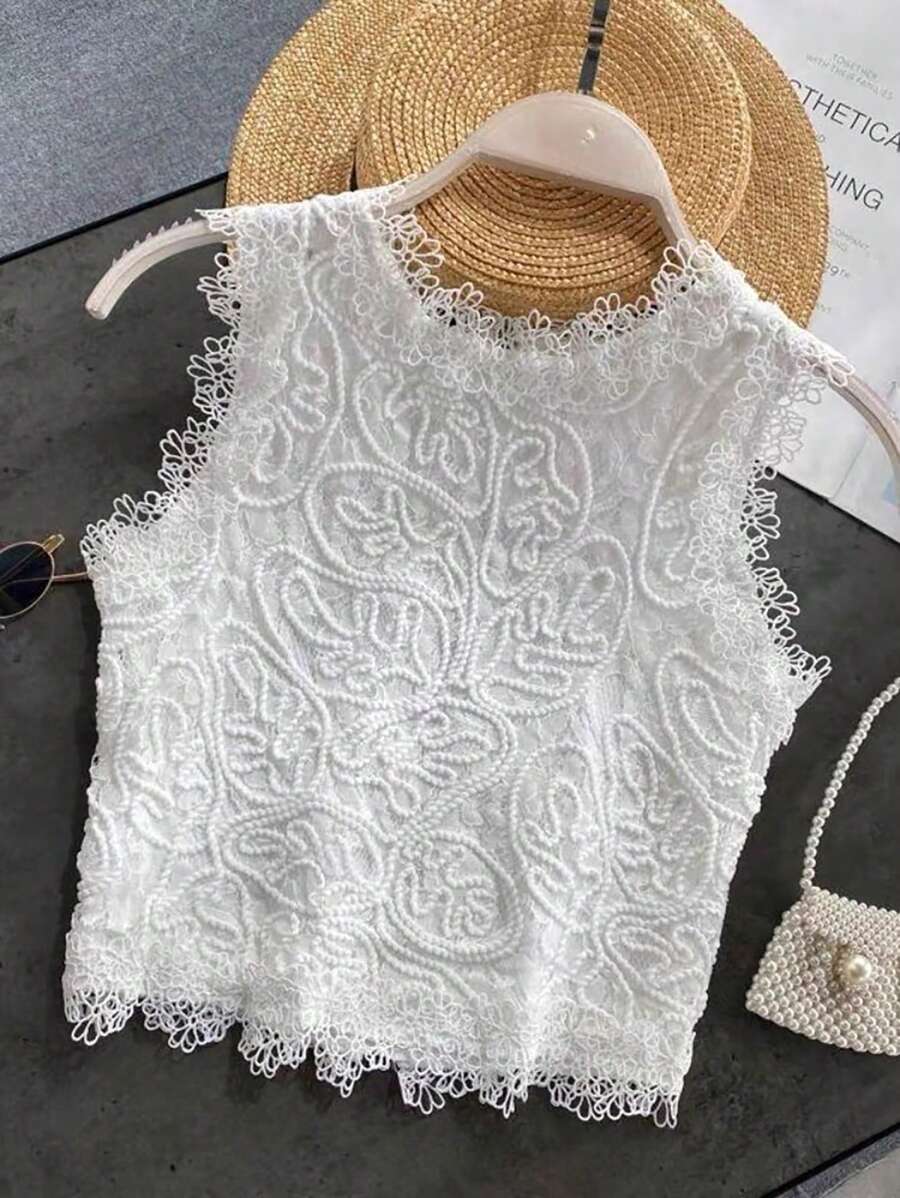 SHEIN Privé 大尺碼女裝白色純色緊身蕾絲無袖圓領背心，優雅適用於度假，浪漫適用於婚禮季節、大學活動和晚間約會 - 白色 - 查看 1