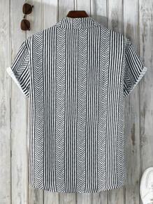 Manfinity Homme Men's Summer Holiday Printed Short-Sleeve Shirt