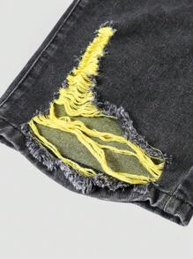 SHEIN Schwarze Lässig Denim für Teenager Jungen mit Farbe und Rissen, lockerer gerader Schnitt für den täglichen Gebrauch