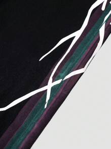 SHEIN Jeans casuales de mezclilla negra para adolescentes con estilo de patrón de rayos impresos en agua y lavado recto con piernas holgadas