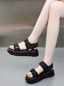 2026春夏新款女士运动凉鞋，厚底平底沙滩鞋