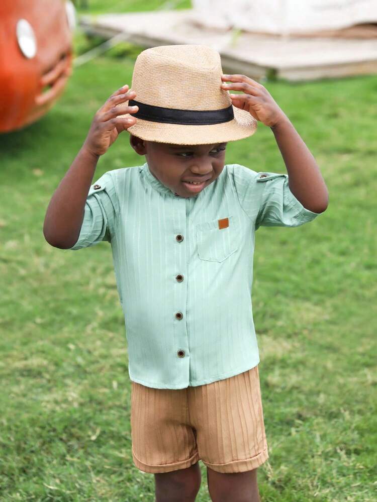 Young Boys' Single-Breasted Pocket Design Casual Short Sleeve Mock Neck Shirt And Shorts Set