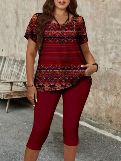 EMERY ROSE Plus Size Women's Summer Casual Retro Pattern T-Shirt And Capri Leggings Slim Fit 2pcs Set,Flower/Vacation/Spring