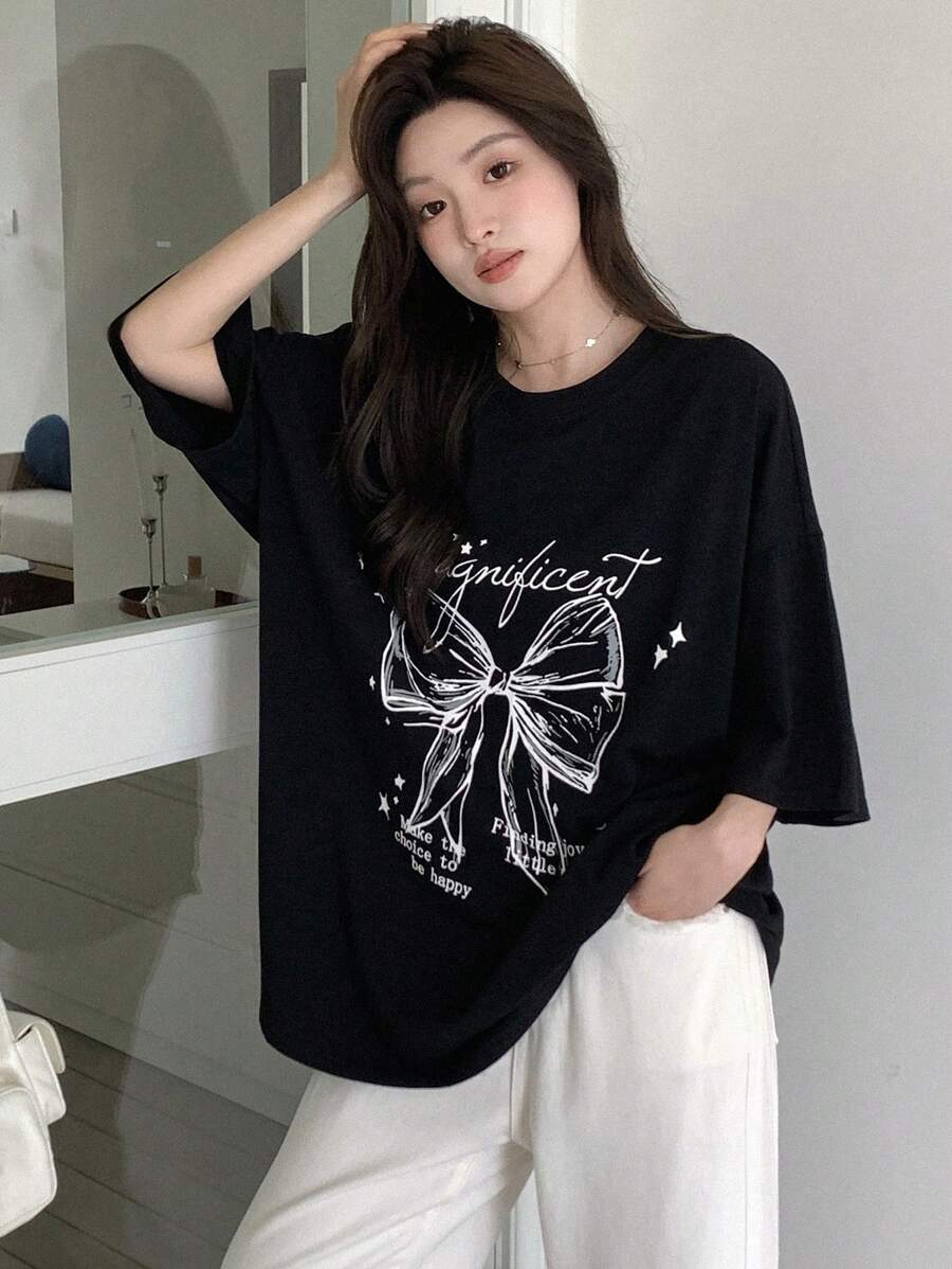 DAZY Women Summer Loose Casual T-Shirt With Slogan, Bowknot Print And Drop-Shoulder Sleeves Graphic Tee Oversized T-Shirt