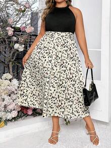 SHEIN Holidaya Plus Size Women Summer Holiday Printed Dress With Patchwork And Slit Hem, Halter-Neck - Multicolor - View 4