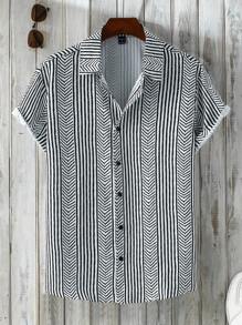 Manfinity Homme Men's Summer Holiday Printed Short-Sleeve Shirt