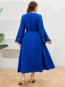 Mulvari Vestido De Talla Grande Con Decoración De Flecos, Cuello Con Muesca Y Mangas Acampanadas - azul real - Ver 2