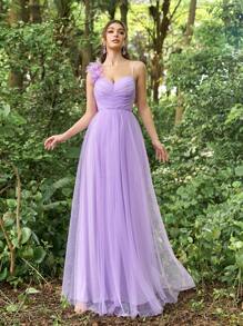 Faeriesty luxuriöses, wunderschönes, elegantes Tüll Maxikleid mit Blumenapplikationen | Luxuriöse Abendgarderobe für Galaabende, grüne Hochzeiten im Wald und epische Tanzpartys - Lila - Übersicht 7