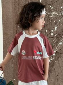 Conjunto de 2 piezas para niño joven que incluye camiseta de cuello redondo con impresión de letras y mangas cortas con pantalones sólidos de bolsillos en bloqueo de color - Negro - Ver 6