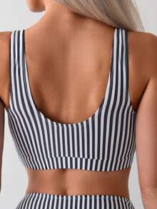 SHEIN Swim 夏季沙灘女士條紋短上衣及不對稱腰頭三角底成熟比基尼套裝 - 黑與白 - 查看 8