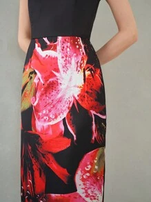 MOTF PREMIUM FLORAL PRINTED V-NECK DRESS FOR WOMEN - Multicolor - View 3