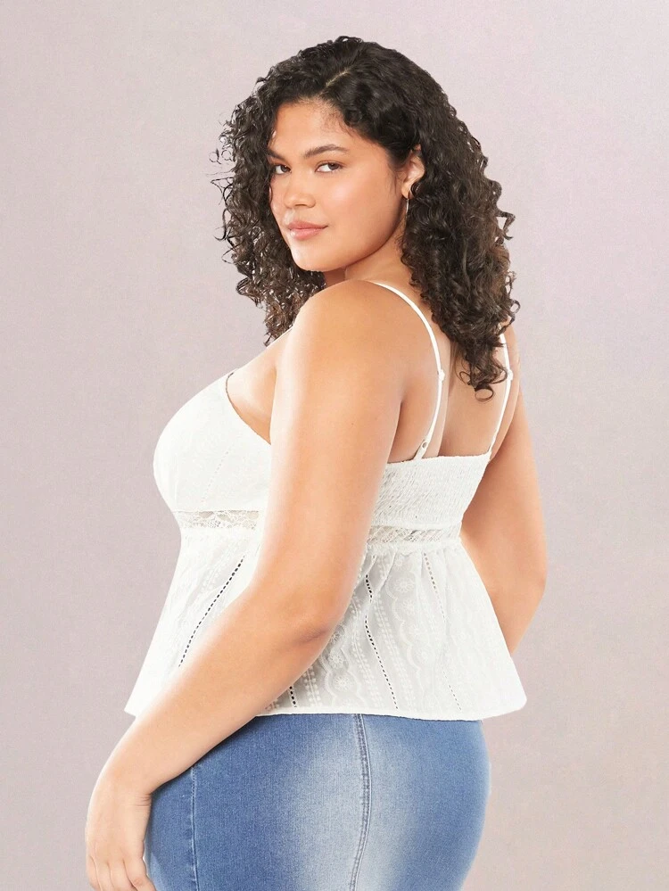 Plus Size Women Contrast Lace Split Hem Camisole Top For Beach Vacation In Summer