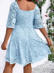 SHEIN Clasi 大尺碼女士夏季純色重疊V領蕾絲短袖優雅連衣裙 - 淺藍色 - 查看 2