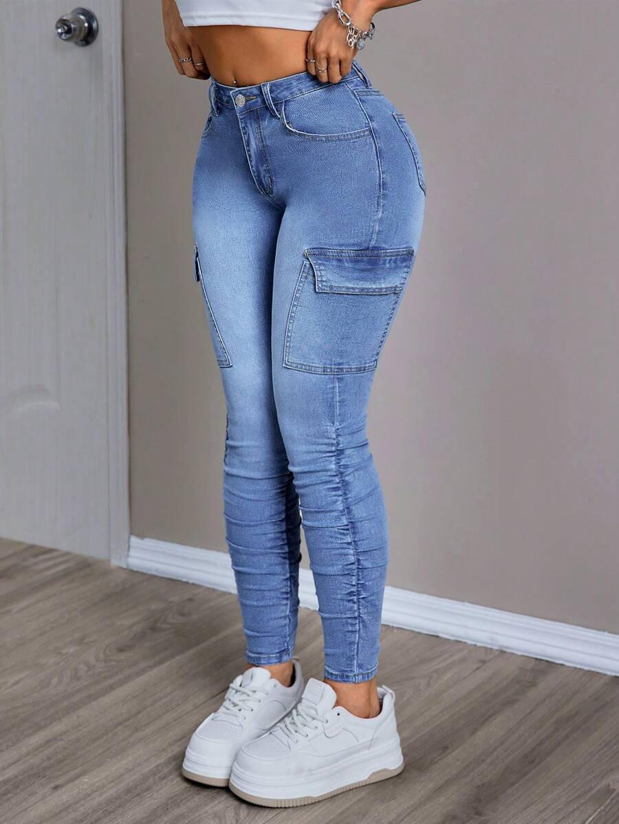 SHEIN PETITE 女性工作服口袋百褶修身休閒牛仔褲，日常穿著 - 中等水洗藍 - 查看 1