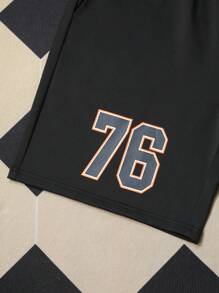 Manfinity Sporsity Set di magliette con stampa digitale in stile campus per uomo
