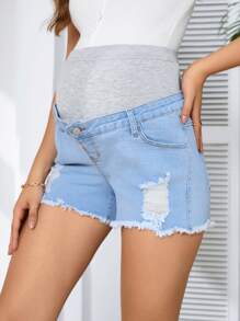SHEIN Shorts de maternidad de mezclilla de cintura alta con bloque de color y dobladillo deshilachado para uso casual y de vacaciones - Lavado ligero - Ver 6