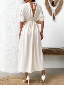 SHEIN Clasi 女性休閒純色蝙蝠袖腰綁帶加長連衣裙，適用於度假 - 杏色 - 查看 2