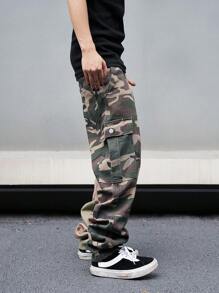 Manfinity EMRG Pantalones vaqueros casuales de pierna ancha con bolsillos y estampado de camuflaje, jeans holgados lavados estilo cargo, regalos para esposo, novio, Pantalones cargo de camuflaje para hombres