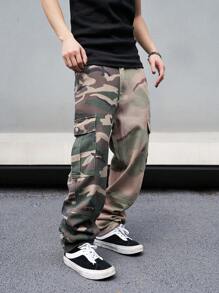 Manfinity EMRG Pantalones vaqueros casuales de pierna ancha con bolsillos y estampado de camuflaje, jeans holgados lavados estilo cargo, regalos para esposo, novio, Pantalones cargo de camuflaje para hombres