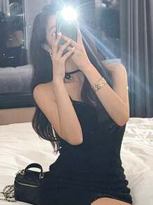 DAZY Damen einfarbiges figurbetontes trägerloses Sommerkleid, Minikleid, Lässig Damenkleider