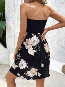 SHEIN VCAY Vestido sin tirantes estilo línea A con estampado floral y diseño frontal de torsión para mujer en vacaciones