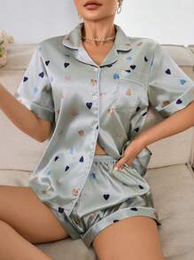 Ensemble de pyjama pour dames avec haut à boutons avant à manches courtes à motif de cœur et short - Multicolore - Voir 4