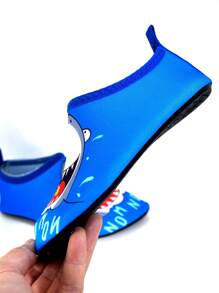 男童儿童水鞋和儿童水上鞋 - 超轻、防滑、防割，适合海滩探险，保证快干