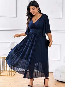 SHEIN Unity Plus Size Summer Elegant Solid Color V-Neck Pleated Dress - Navy Blue - View 5