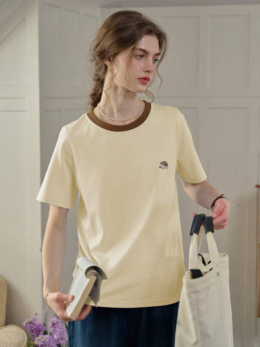 Simple Retro Women's Custom Embroidered Round Neck Casual T-Shirt - Yellow - View 1