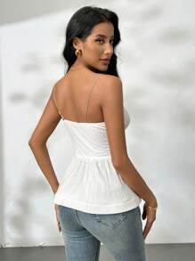SHEIN Privé Camiseta de tirantes con cadena blanca y adorno de rhinestones, camiseta de tirantes con volante en el ruedo para mujer
