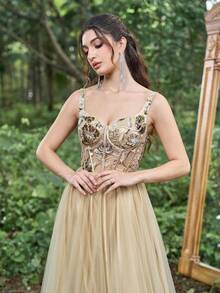 Faeriesty Luxe 亮片甜心领紧身胸衣撞色网眼下摆晚礼服 - 黃色 - 查看 5