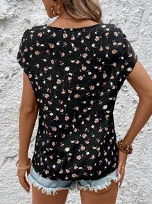 EMERY ROSE Women Classic Black Shirt In Small Flowery Print And Casual Fit