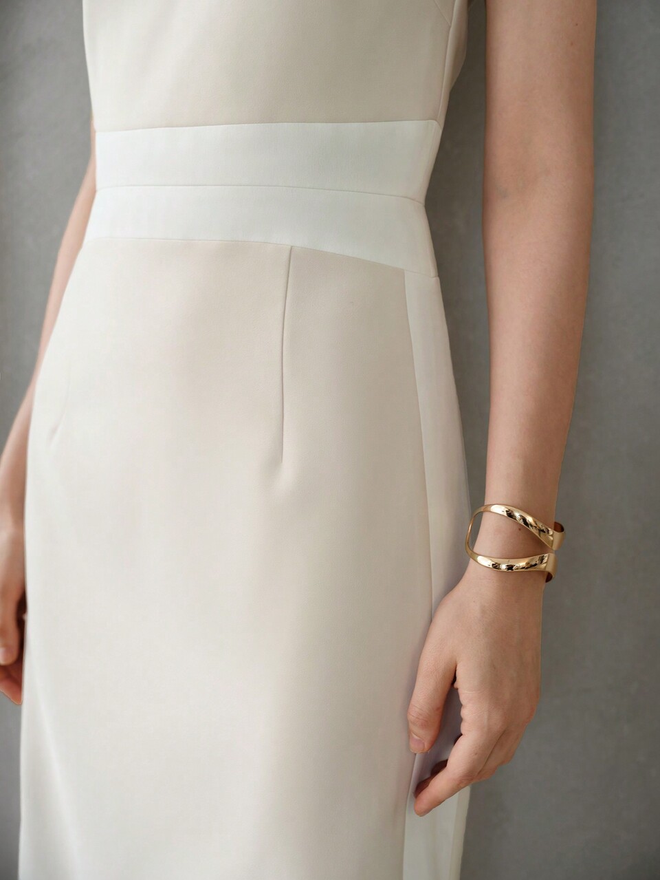 COLORBLOCK TIGHT WAIST DRESS