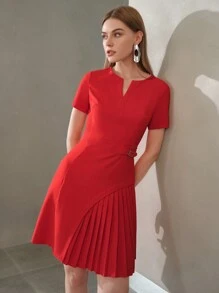 MOTF PREMIUM 實色 V領 雙扣腰設計 褶皺裝飾連身裙