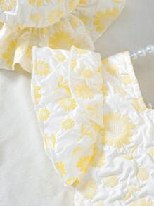 SHEIN Baby Girl Jacquard Ruffle Armhole Tank Top And Shorts Set With Hat, Summer Outfit - Yellow - View 6