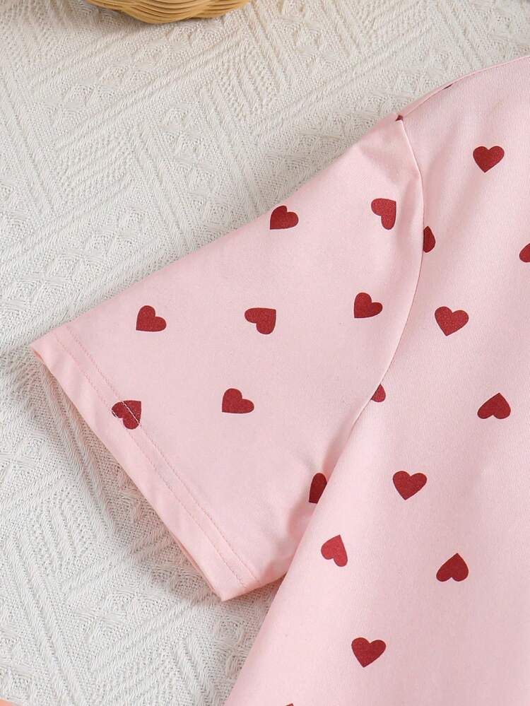 Tween Girl Pink Heart & Digital Print Short Sleeve Nightgown With Round Neckline