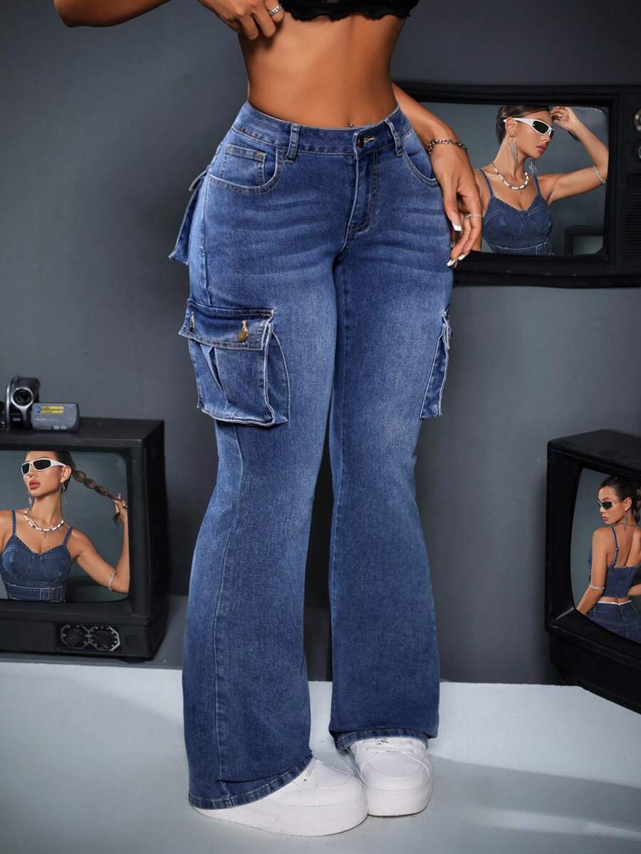 SHEIN ICON 流行女裝純色喇叭牛仔褲，配有大口袋 - 藍色 - 查看 1