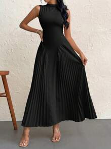 Firerie Elegante vestido acampanado y plisado de corte ajustado para mujer