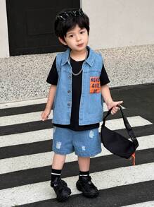 SHEIN 小男孩3入組街頭時尚牛仔三件套，領口彩色拼接無袖背心、短袖T恤和破洞短褲，適合涼爽時尚的春夏玩樂和旅遊裝扮 - 黑色 - 查看 5
